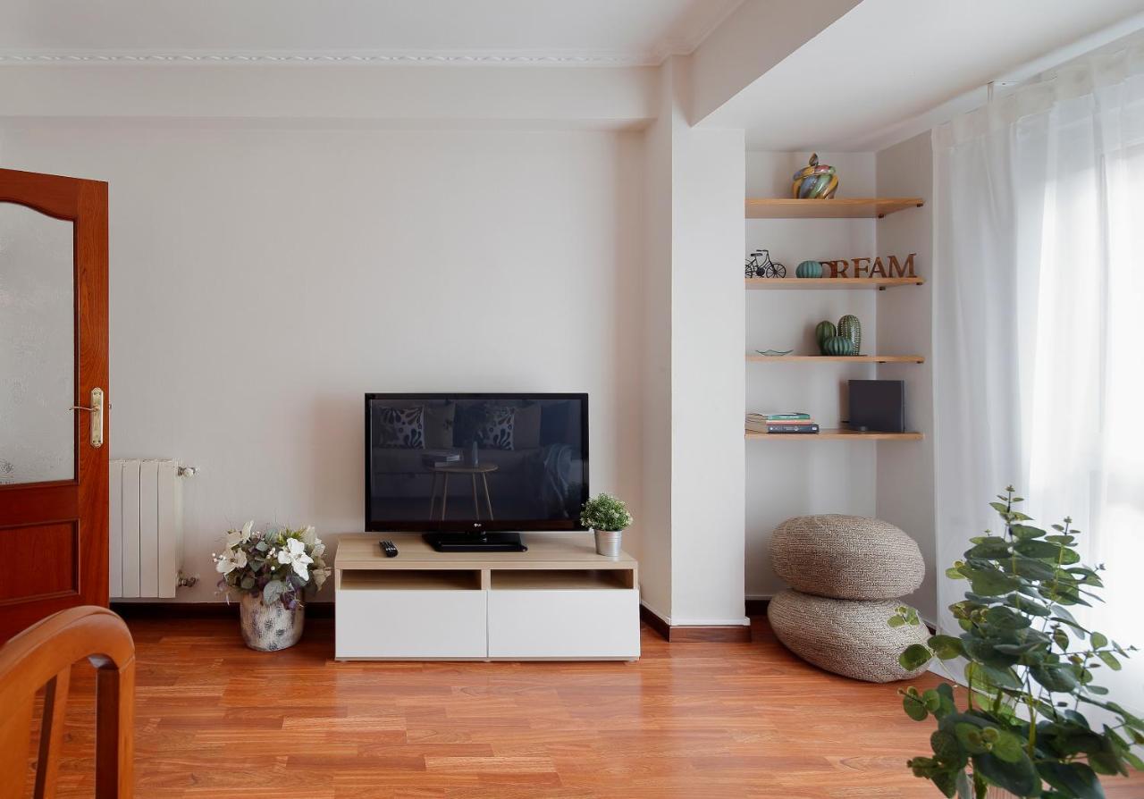 115A - Amplia vivienda en Playa San Lorenzo Gijón Exterior foto