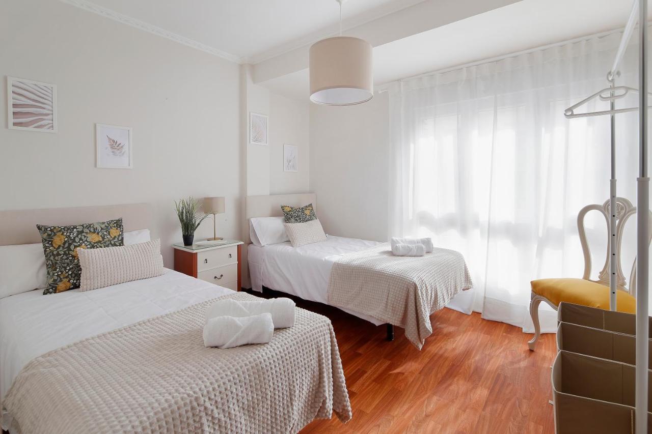 115A - Amplia vivienda en Playa San Lorenzo Gijón Exterior foto