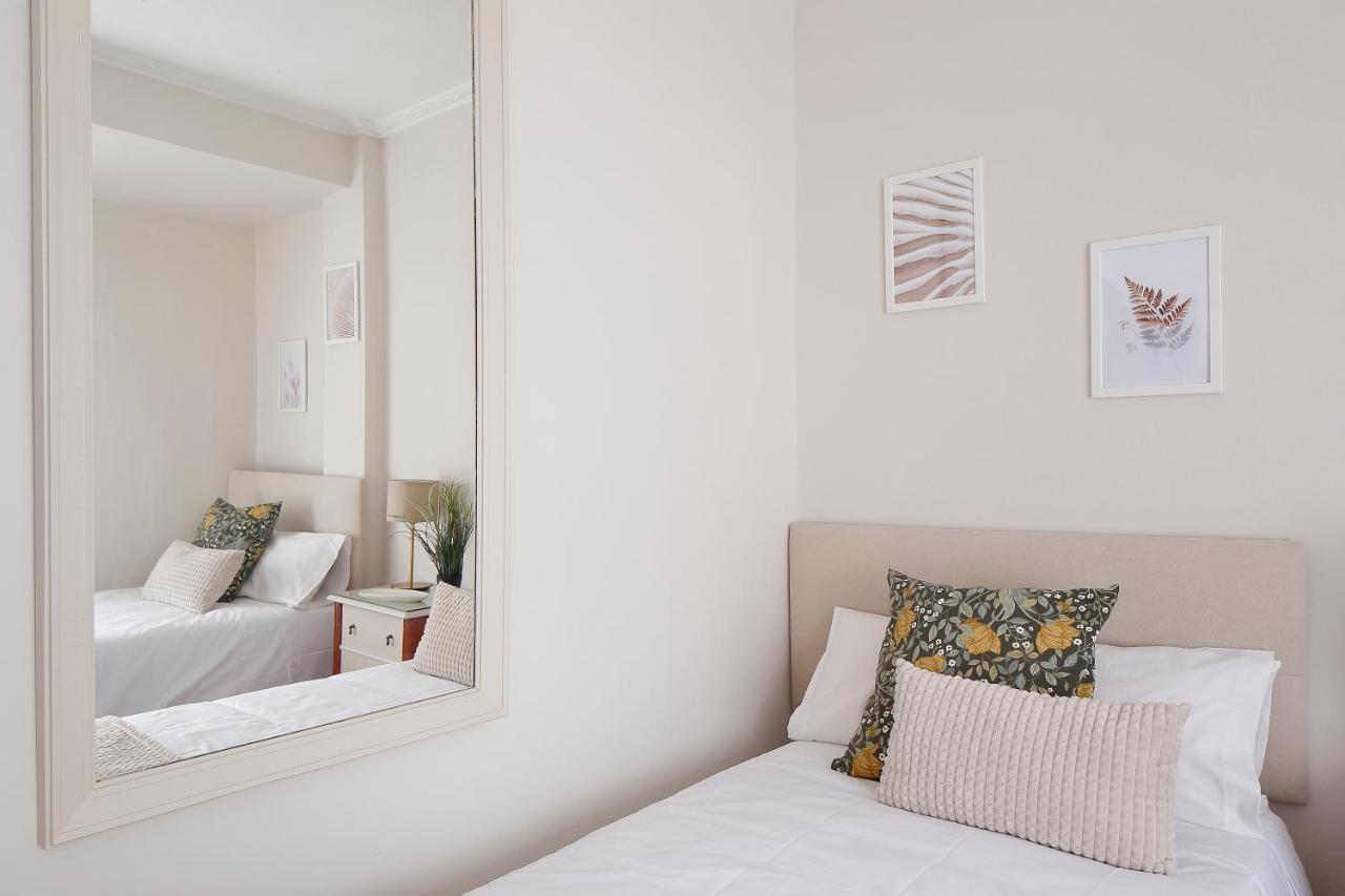 115A - Amplia vivienda en Playa San Lorenzo Gijón Exterior foto